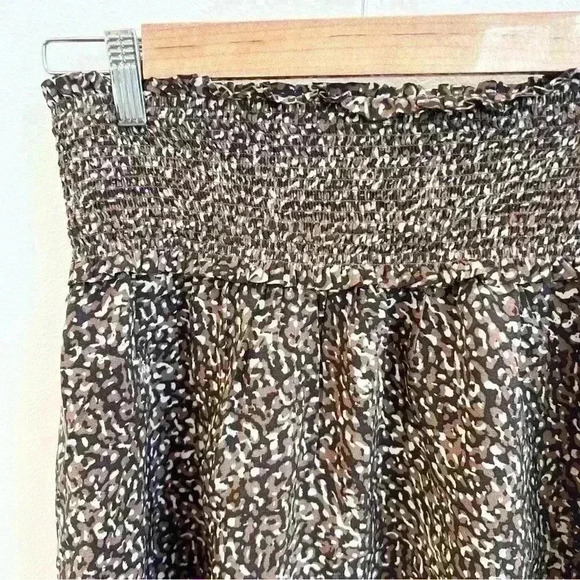 Rails Women’s Addison Smocked Tiered Mini Skirt Animal Print Size Small - Picture 4 of 14